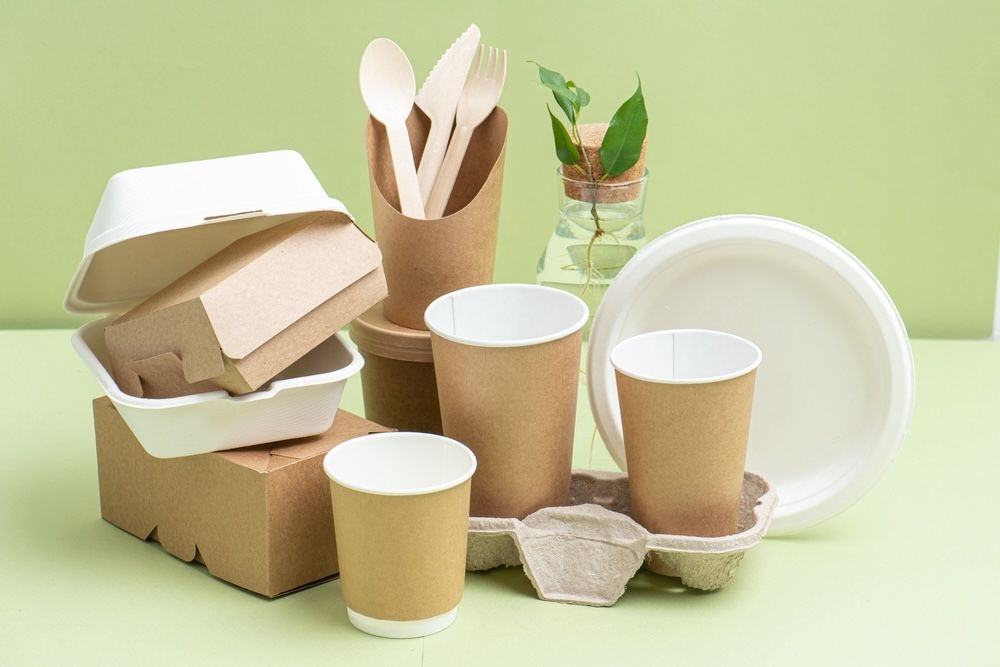 Traceless Materials offers a range of biodegradable tableware, perfect for events and food services.
