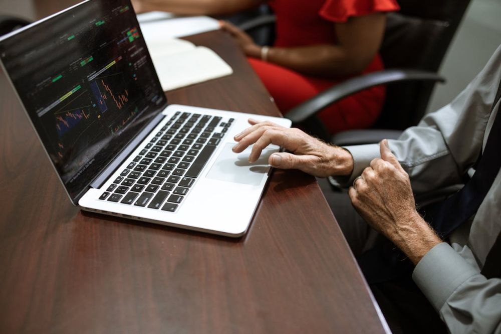 Bursa Malaysia and BoardRoom Partner to Promote Sustainability Reporting