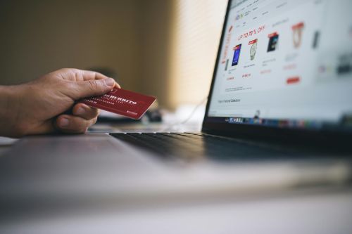 Amazon Study Finds E-Commerce Can Slash Emissions